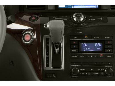 2015 Nissan Quest Platinum