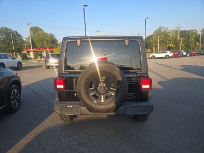 2020 Jeep Wrangler Black and Tan