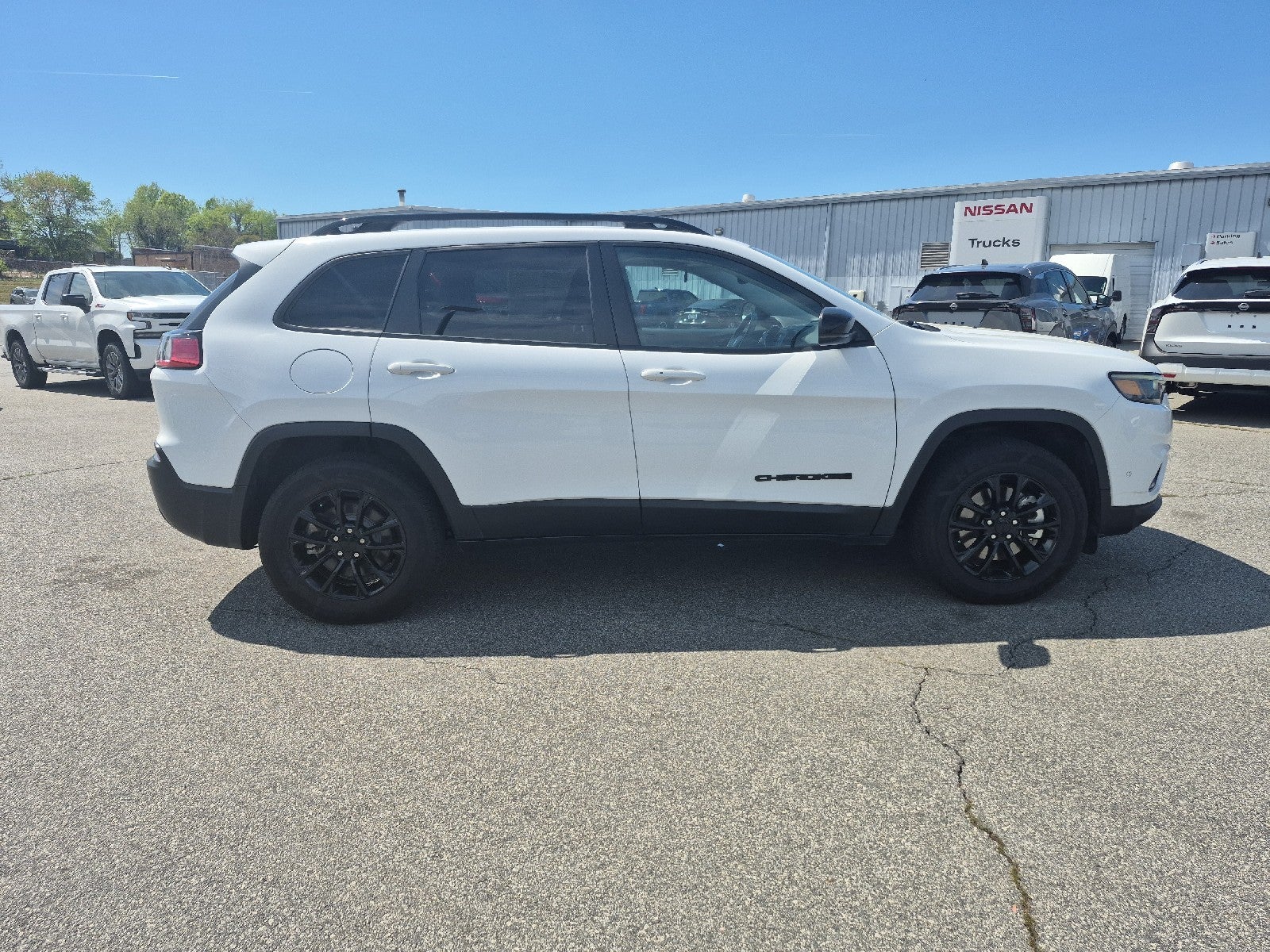 2023 Jeep Cherokee Altitude Lux