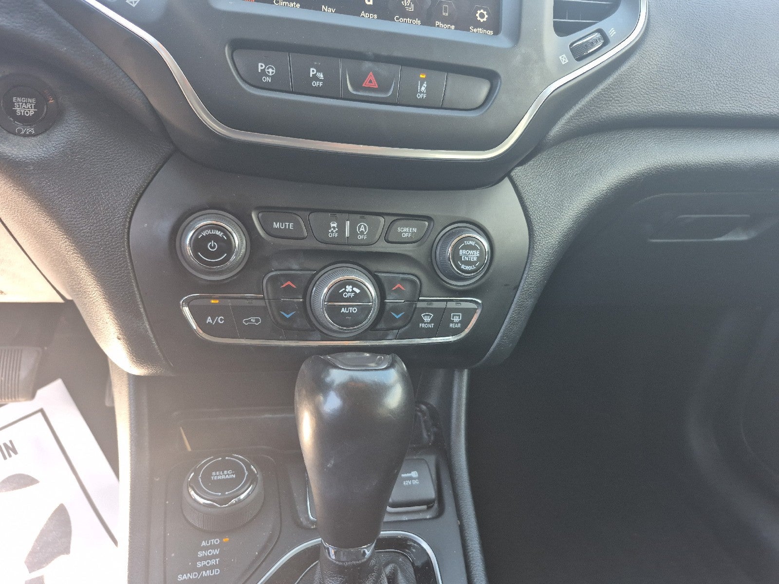 2023 Jeep Cherokee Altitude Lux