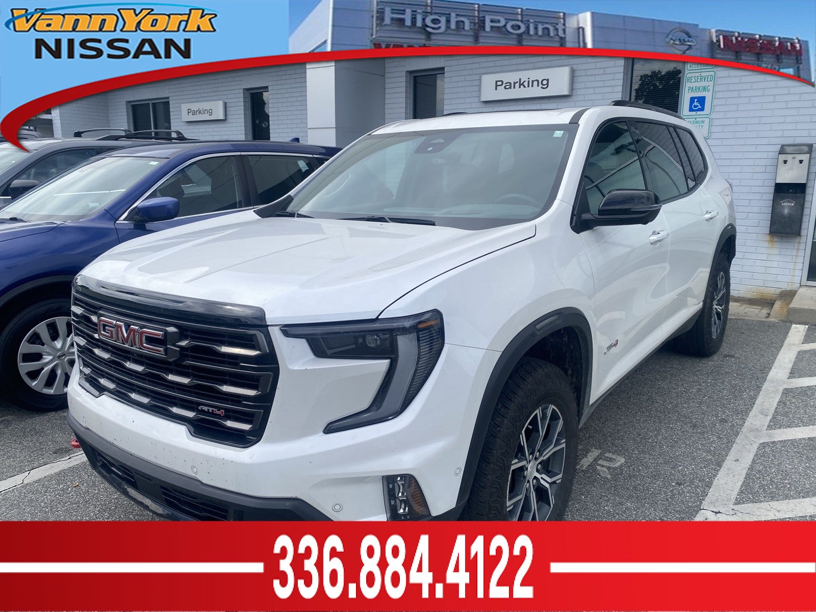 2025 GMC Acadia AWD AT4