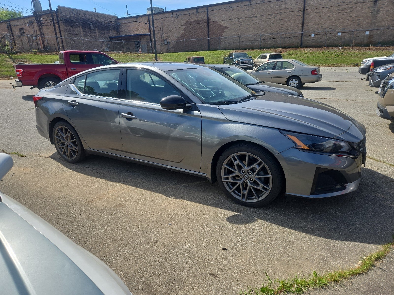 2023 Nissan Altima 2.0 SR