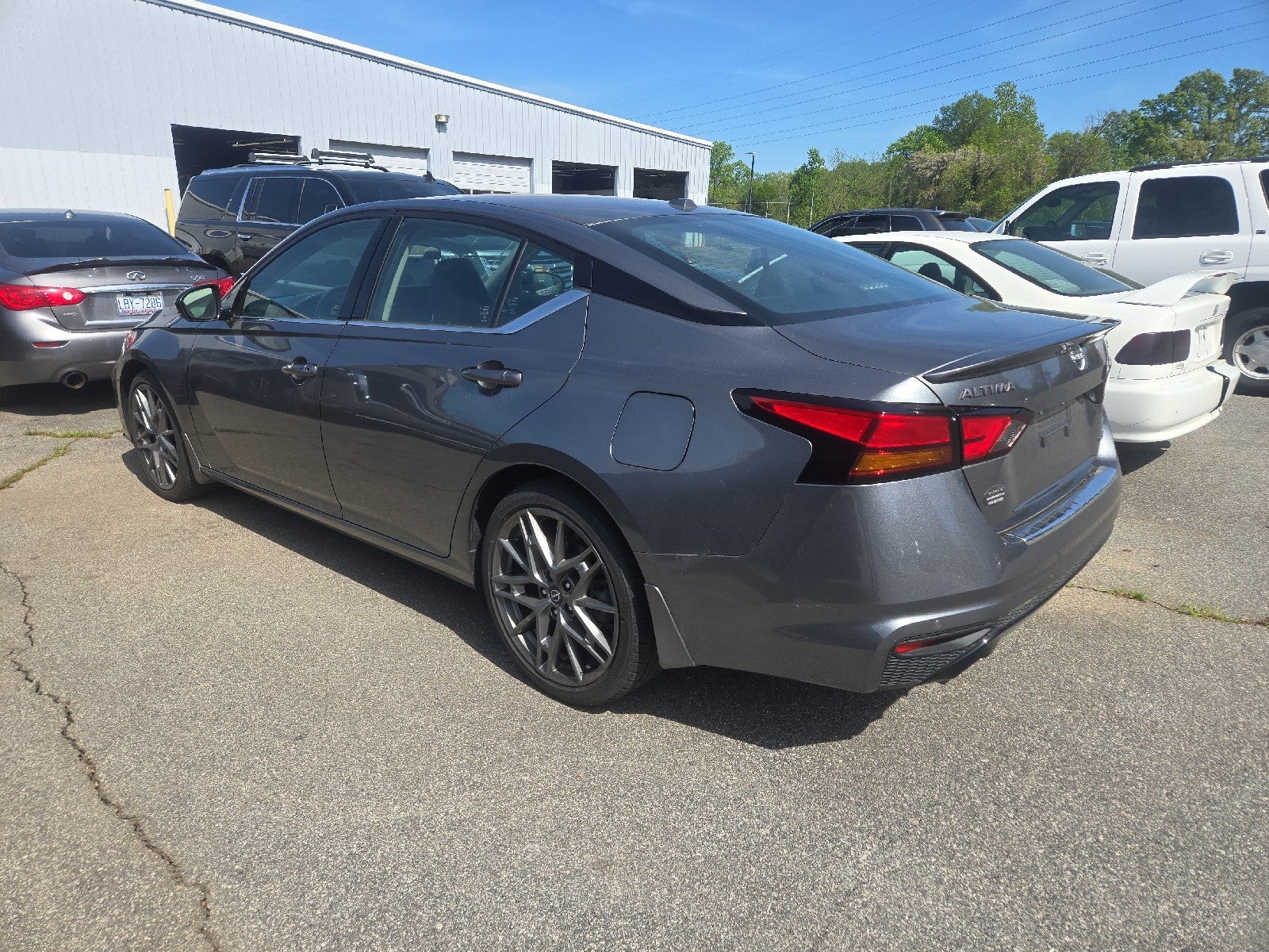 2023 Nissan Altima 2.0 SR