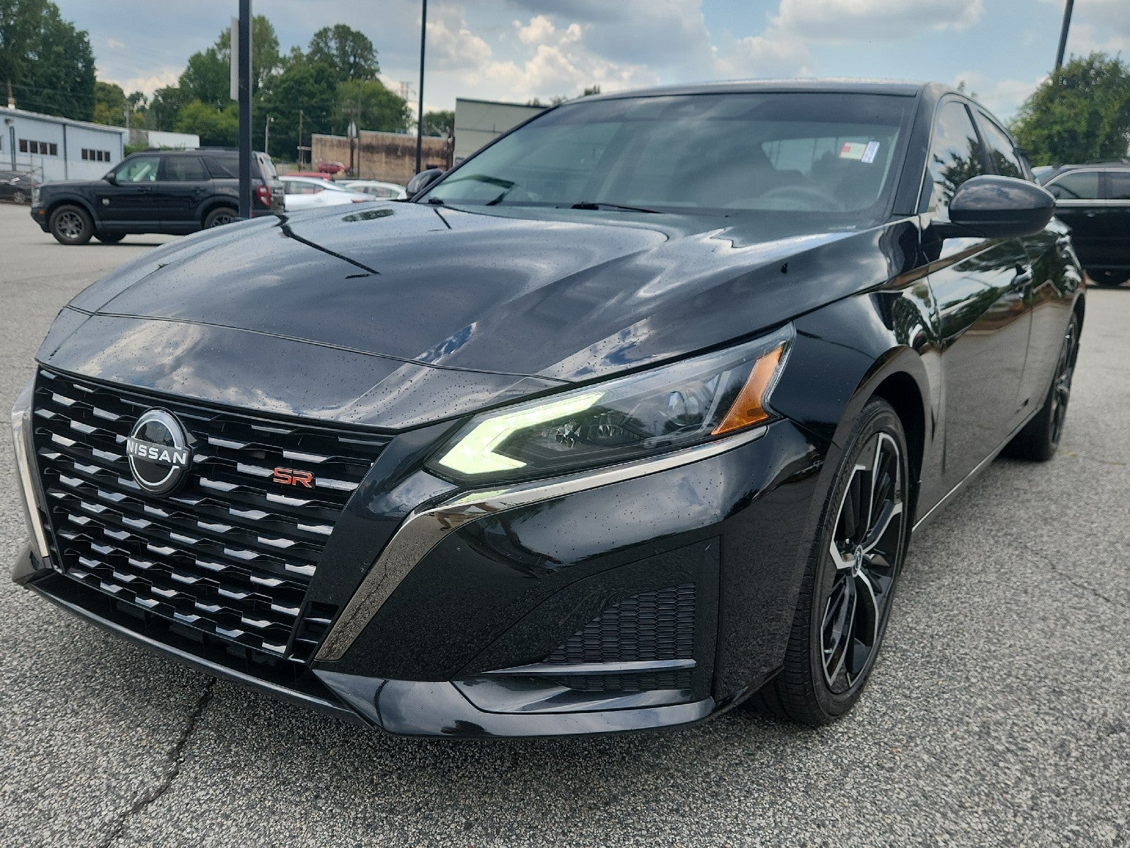 2023 Nissan Altima SR