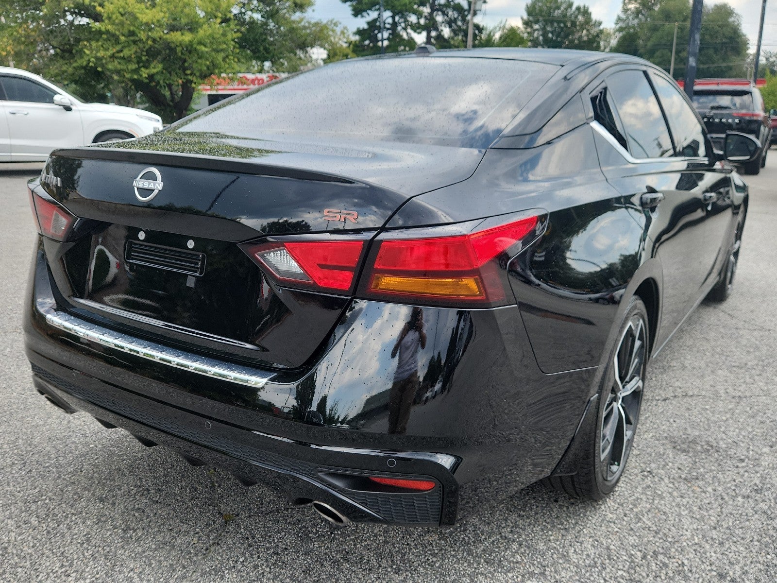 2023 Nissan Altima SR