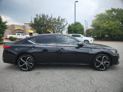 2023 Nissan Altima SR