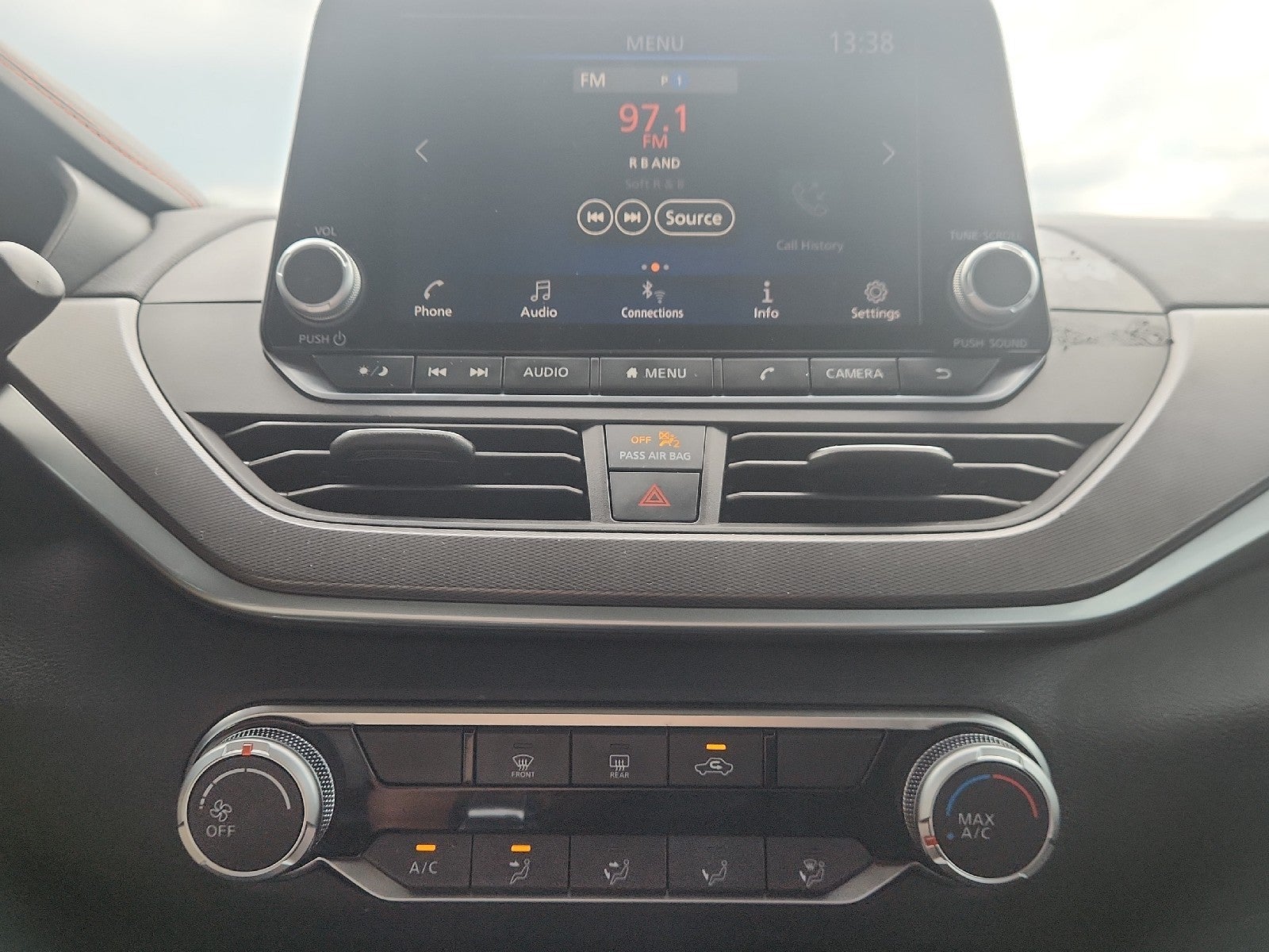 2023 Nissan Altima SR
