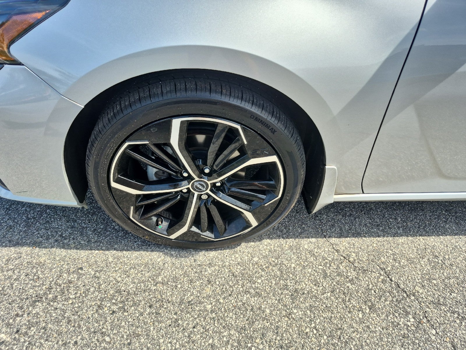 2023 Nissan Altima SR