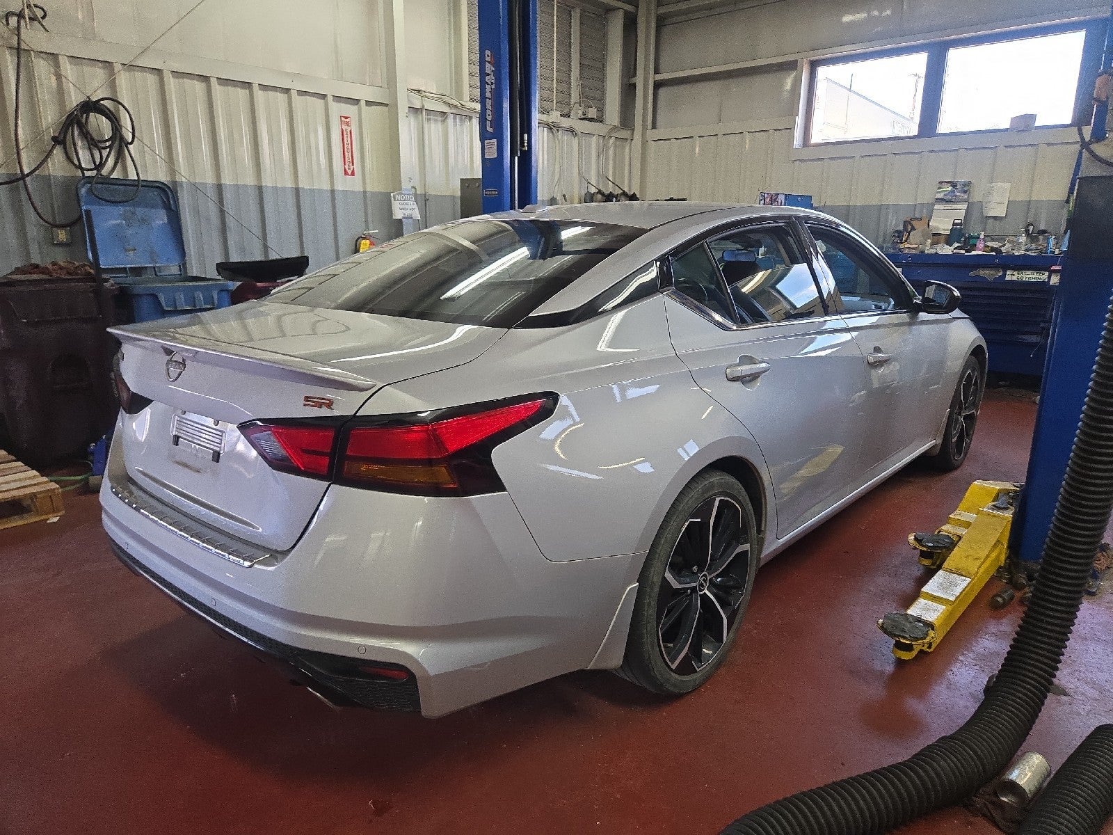 2023 Nissan Altima 2.5 SR