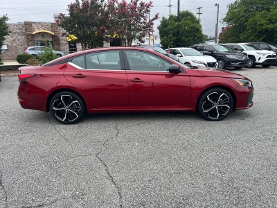 2023 Nissan Altima SR