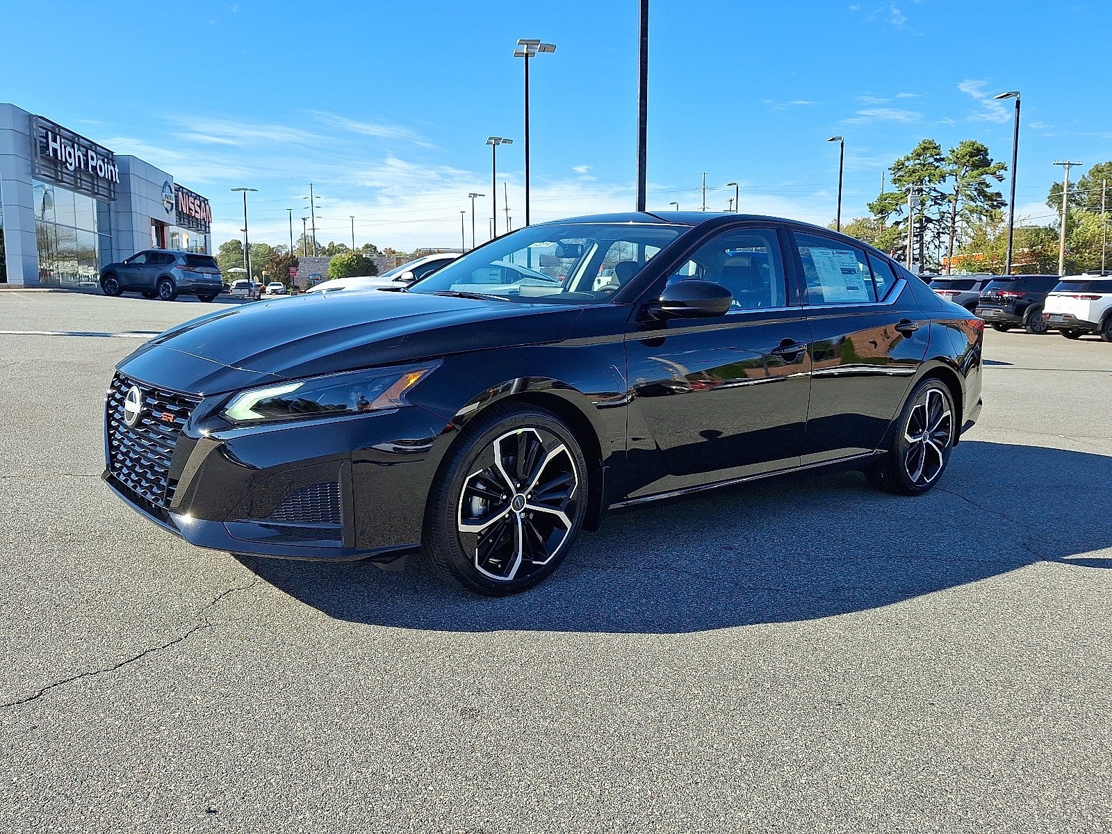 2025 Nissan Altima SR