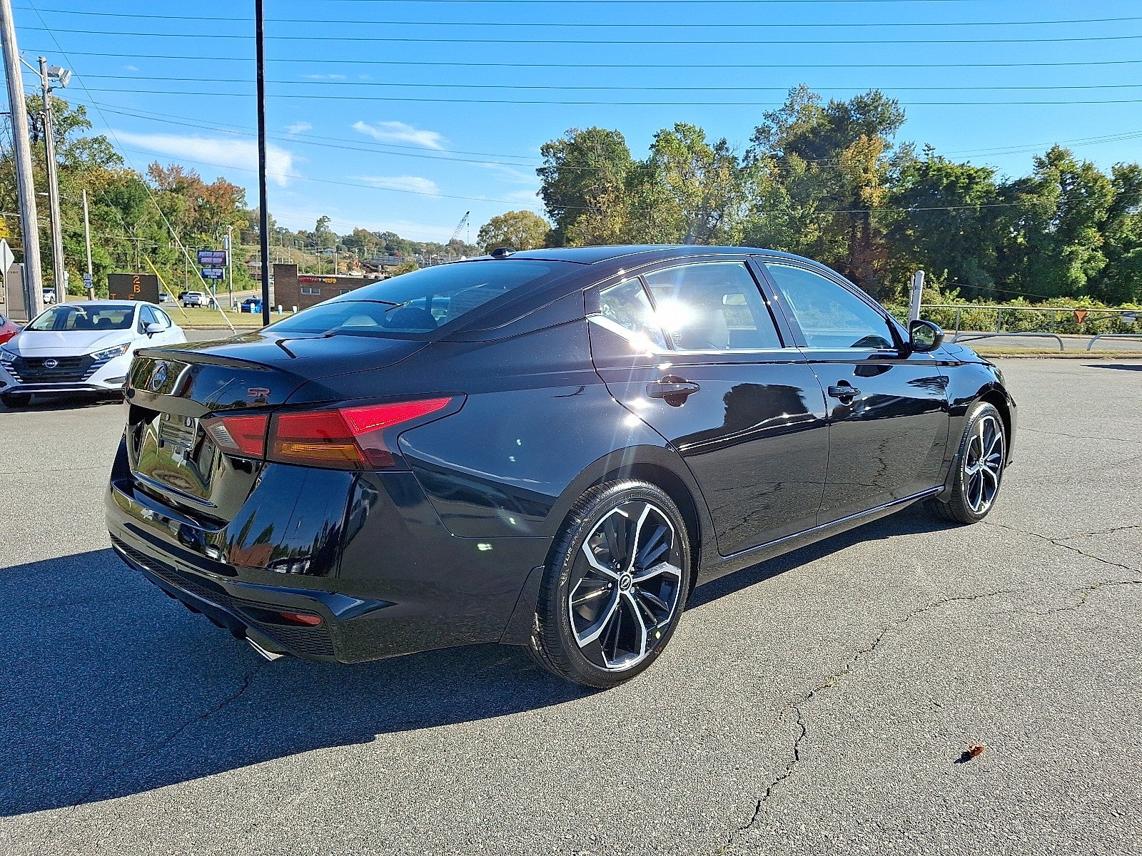 2025 Nissan Altima SR