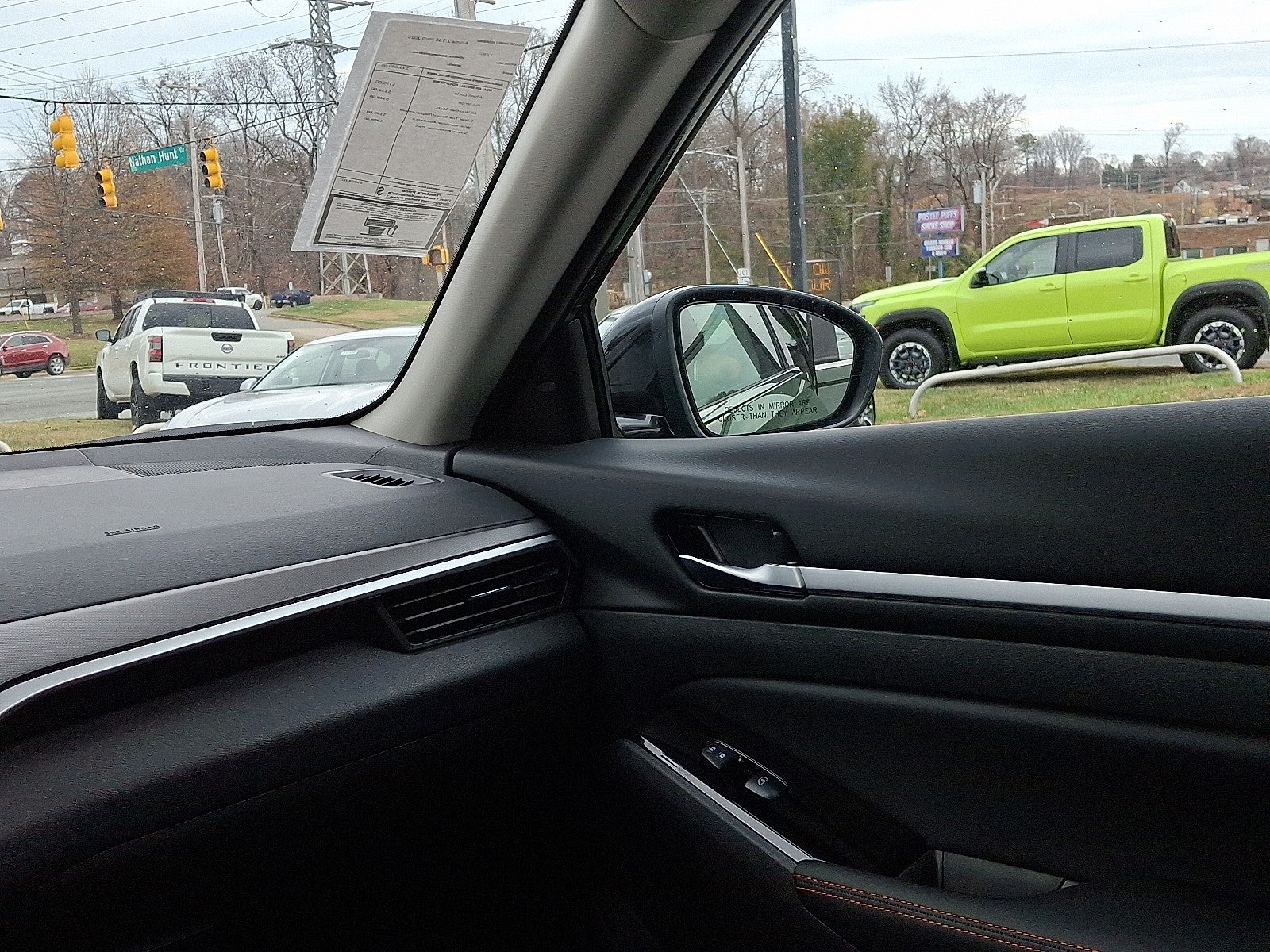 2025 Nissan Altima SR