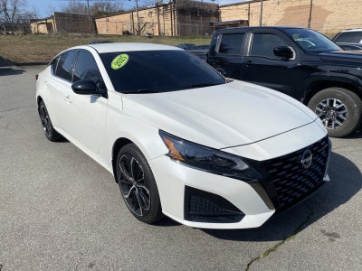 2025 Nissan Altima SR