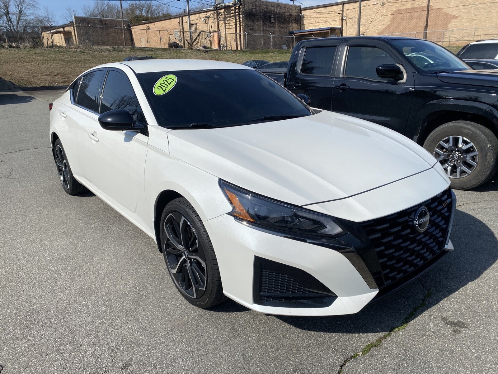 2025 Nissan Altima SR