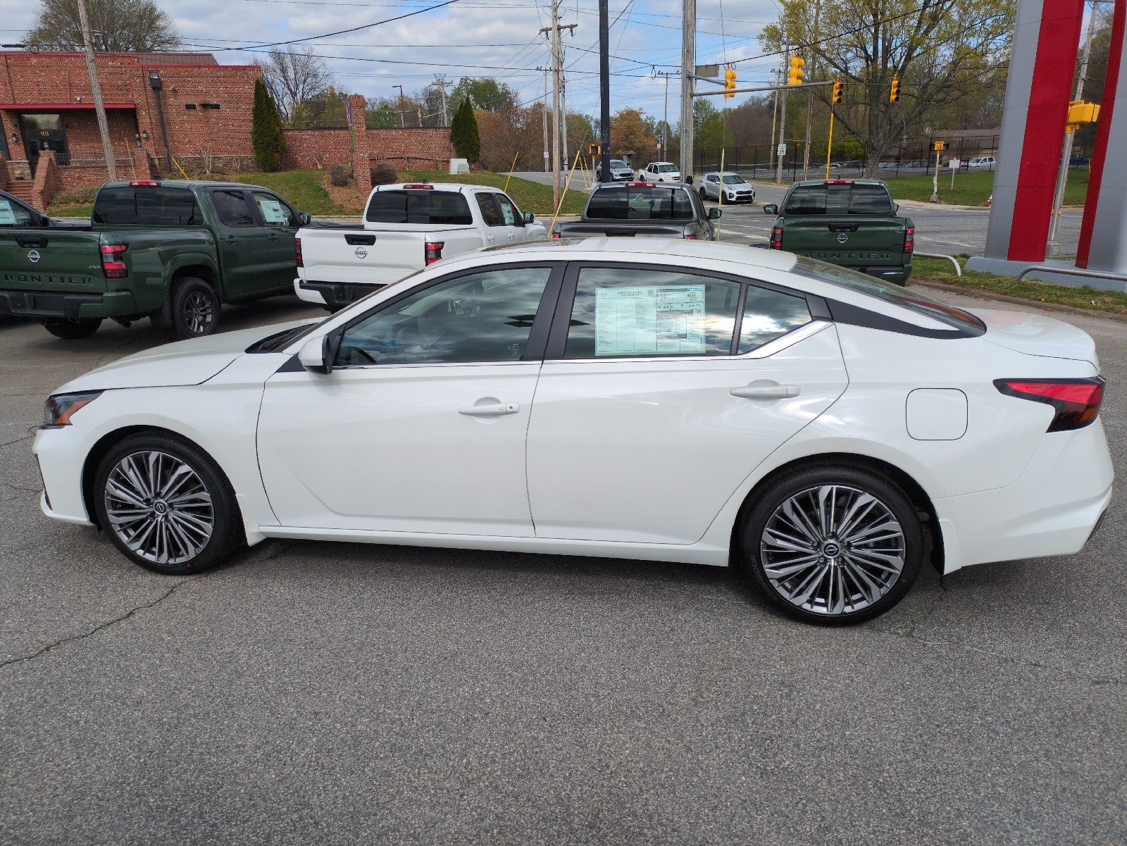 2026 Nissan Altima SV