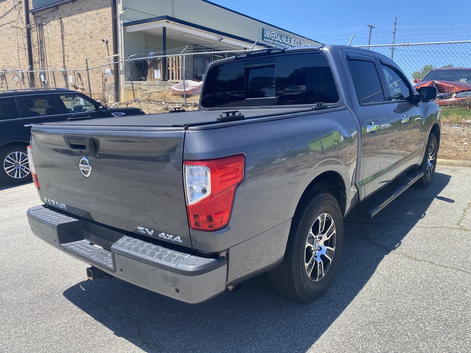 2021 Nissan Titan SV