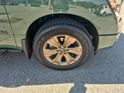 2024 Nissan Titan Crew Cab SV