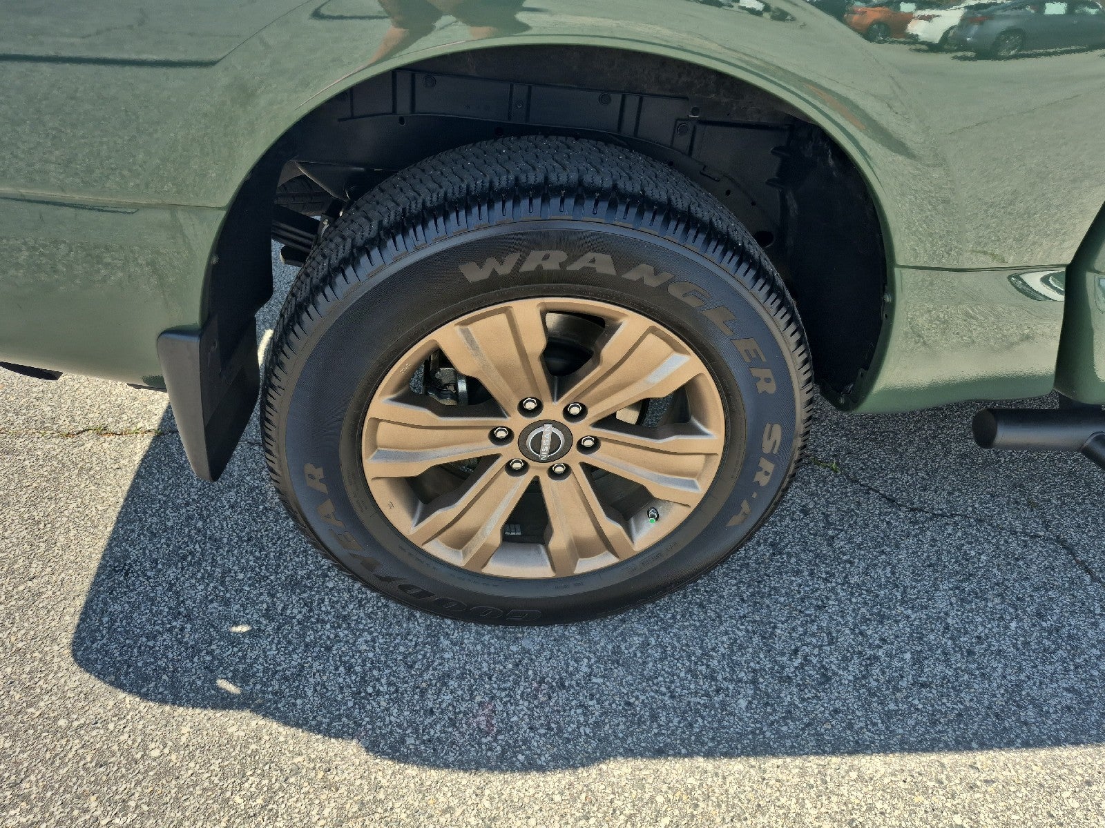 2024 Nissan Titan Crew Cab SV