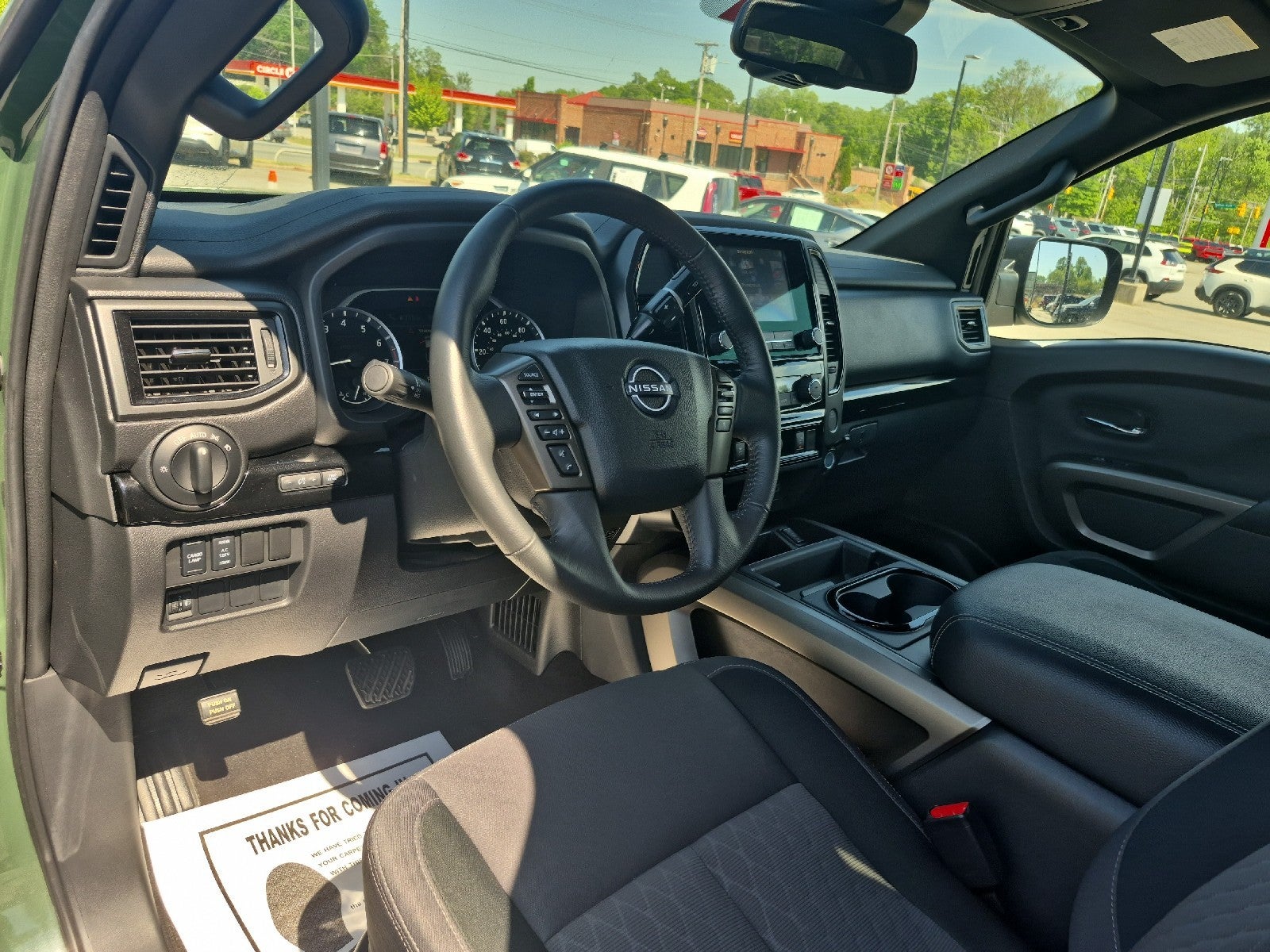 2024 Nissan Titan Crew Cab SV