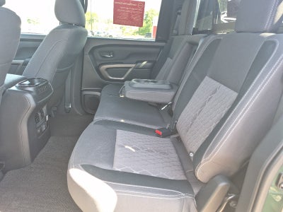 2024 Nissan Titan Crew Cab SV