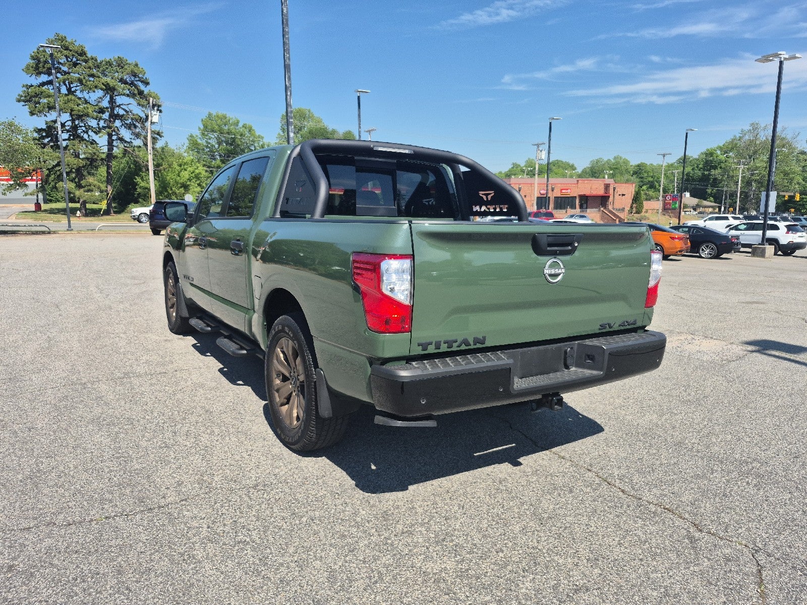 2024 Nissan Titan Crew Cab SV