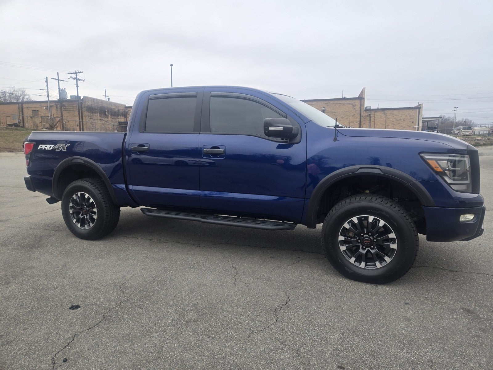 2021 Nissan Titan Crew Cab PRO-4X®