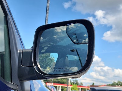 2023 Nissan Titan Crew Cab Platinum Reserve