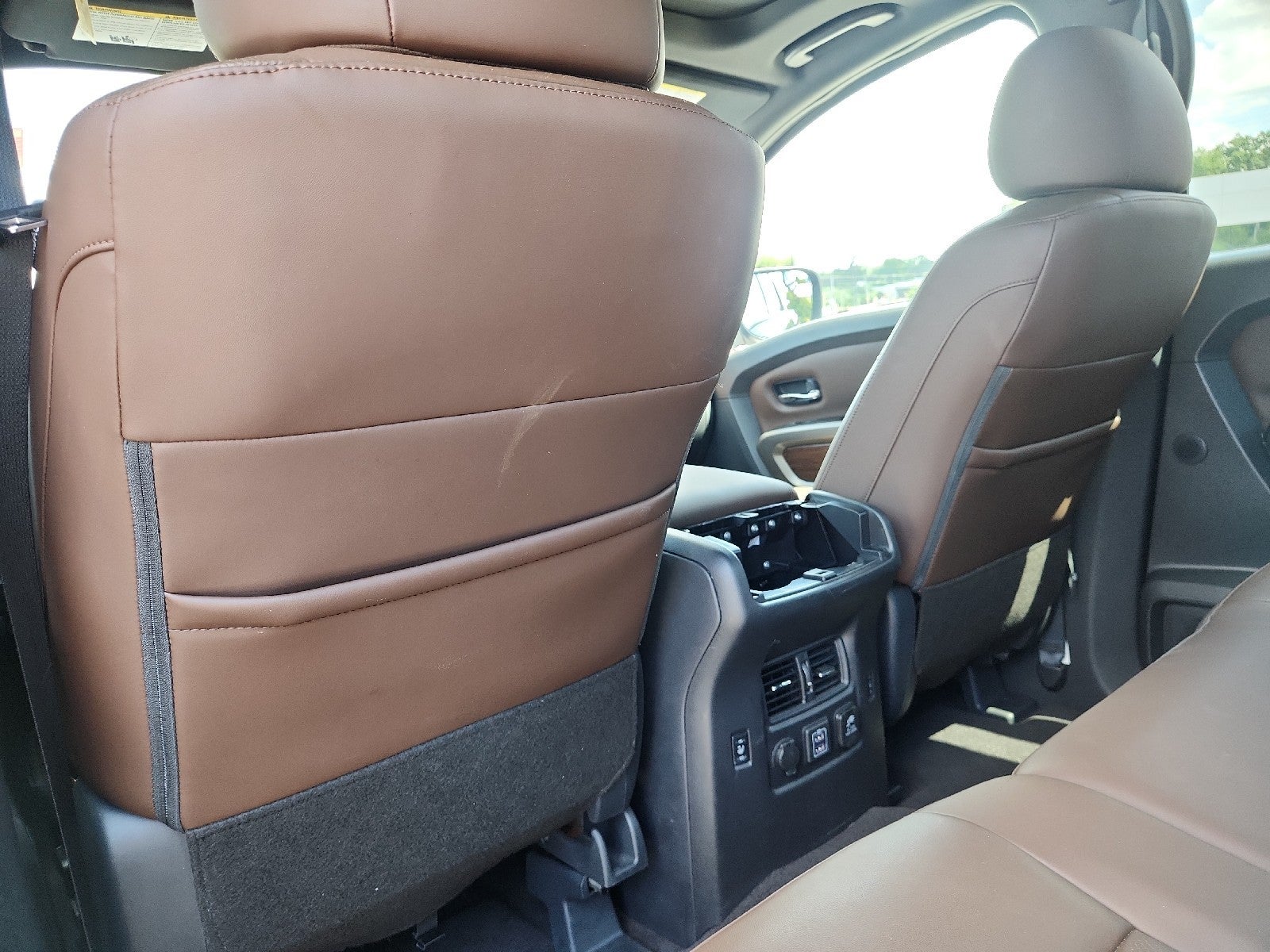 2023 Nissan Titan Crew Cab Platinum Reserve