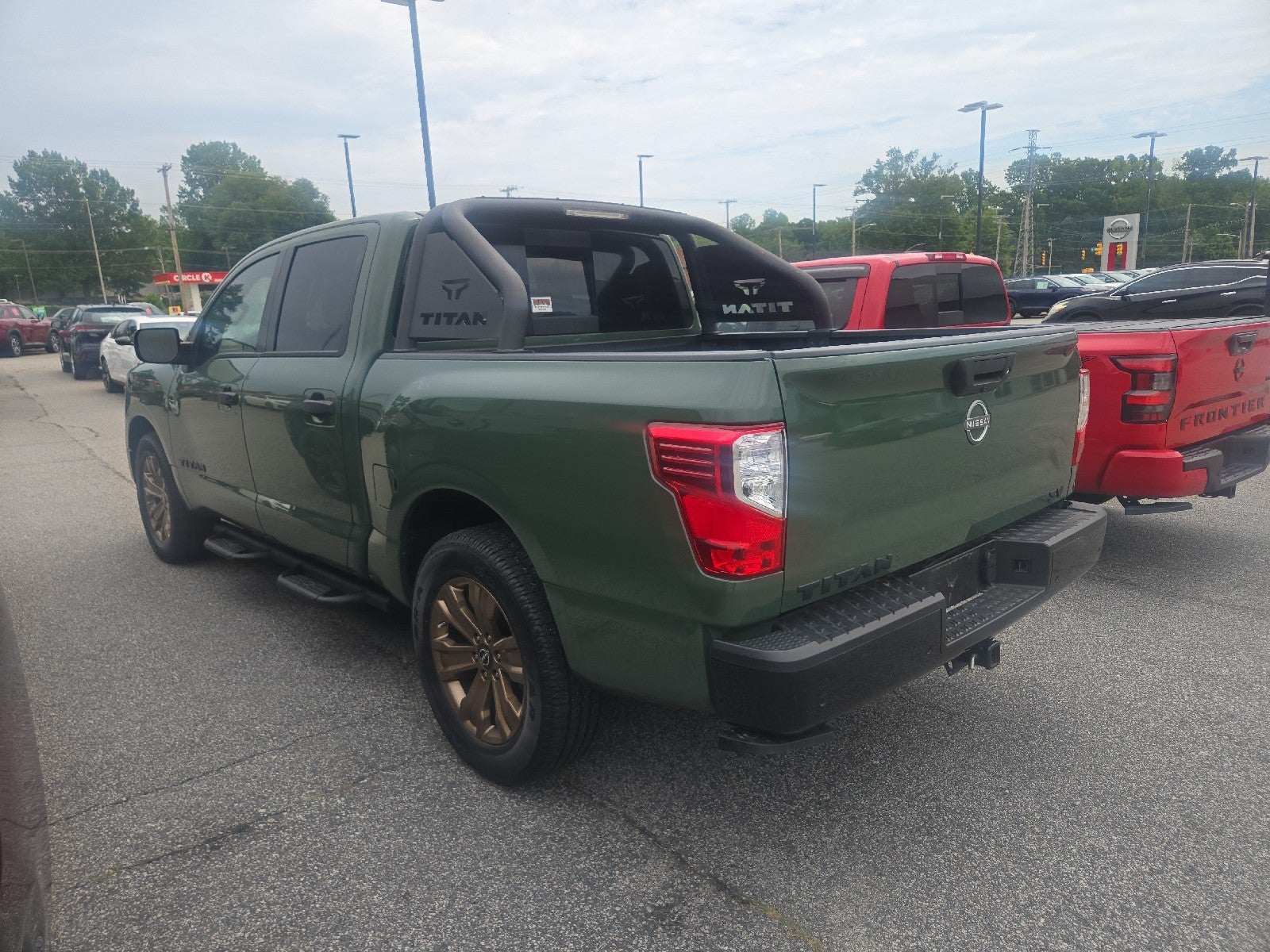 2024 Nissan Titan SV