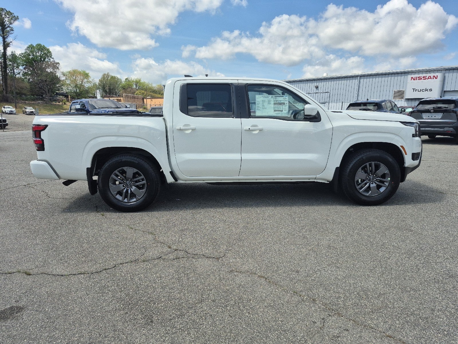 2026 Nissan Frontier Crew Cab SV