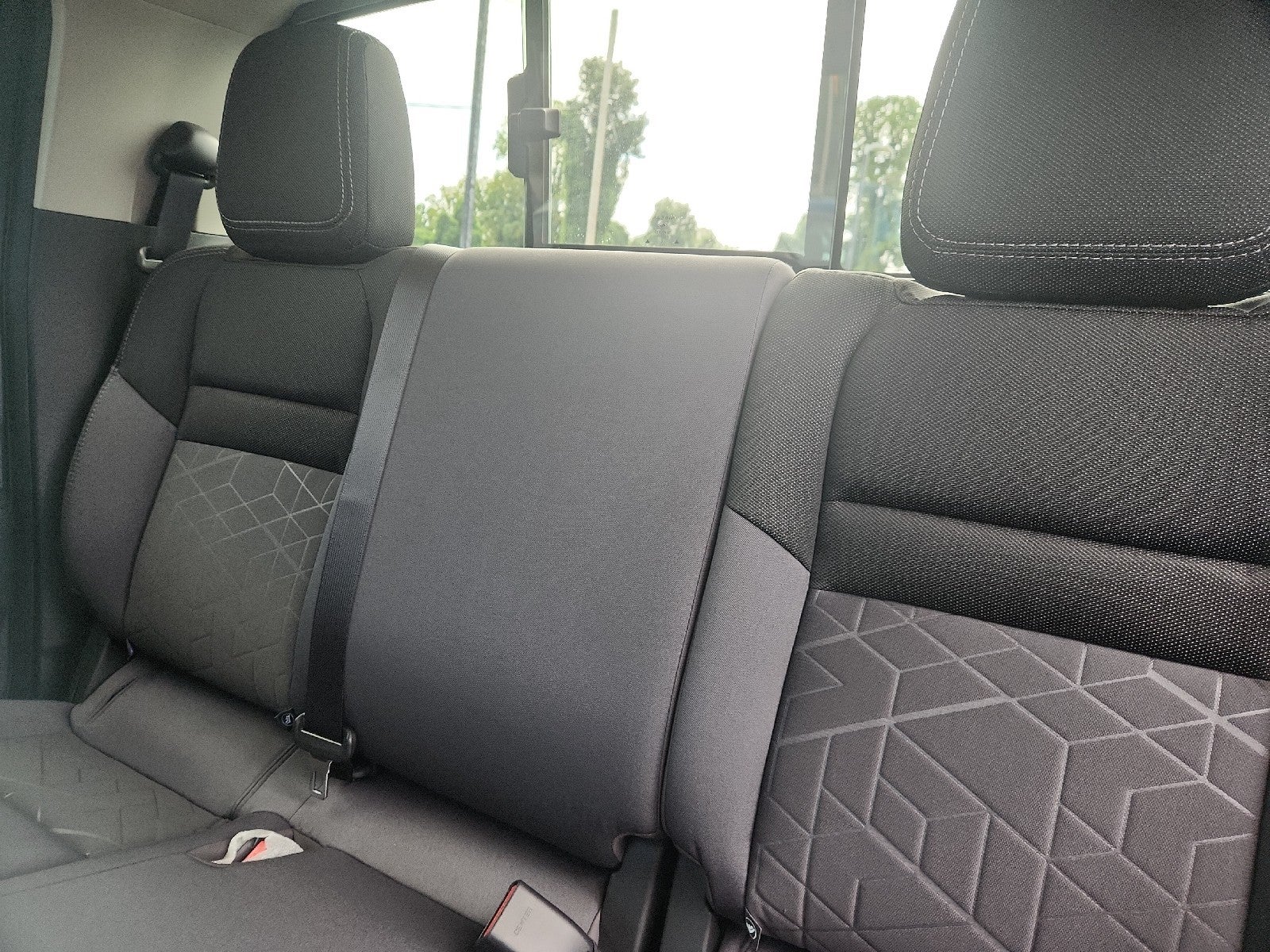2027 Nissan Frontier Crew Cab SV