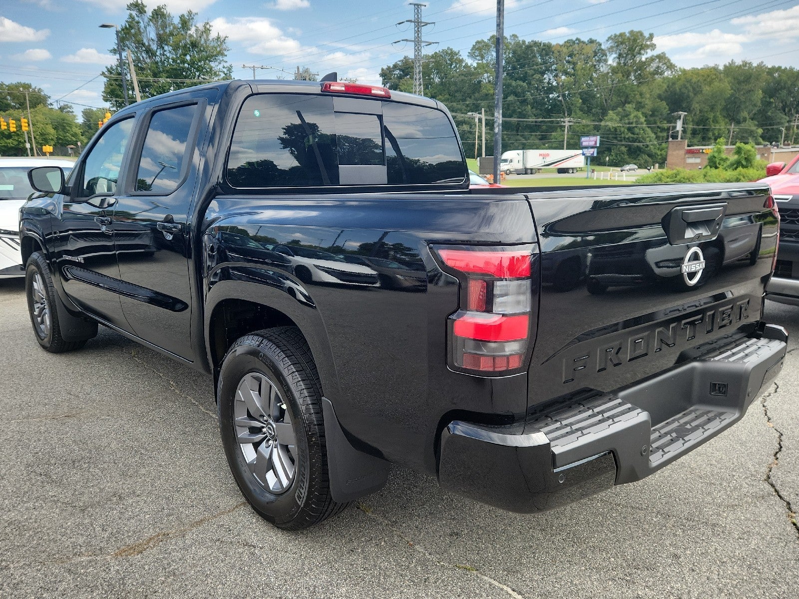 2027 Nissan Frontier Crew Cab SV