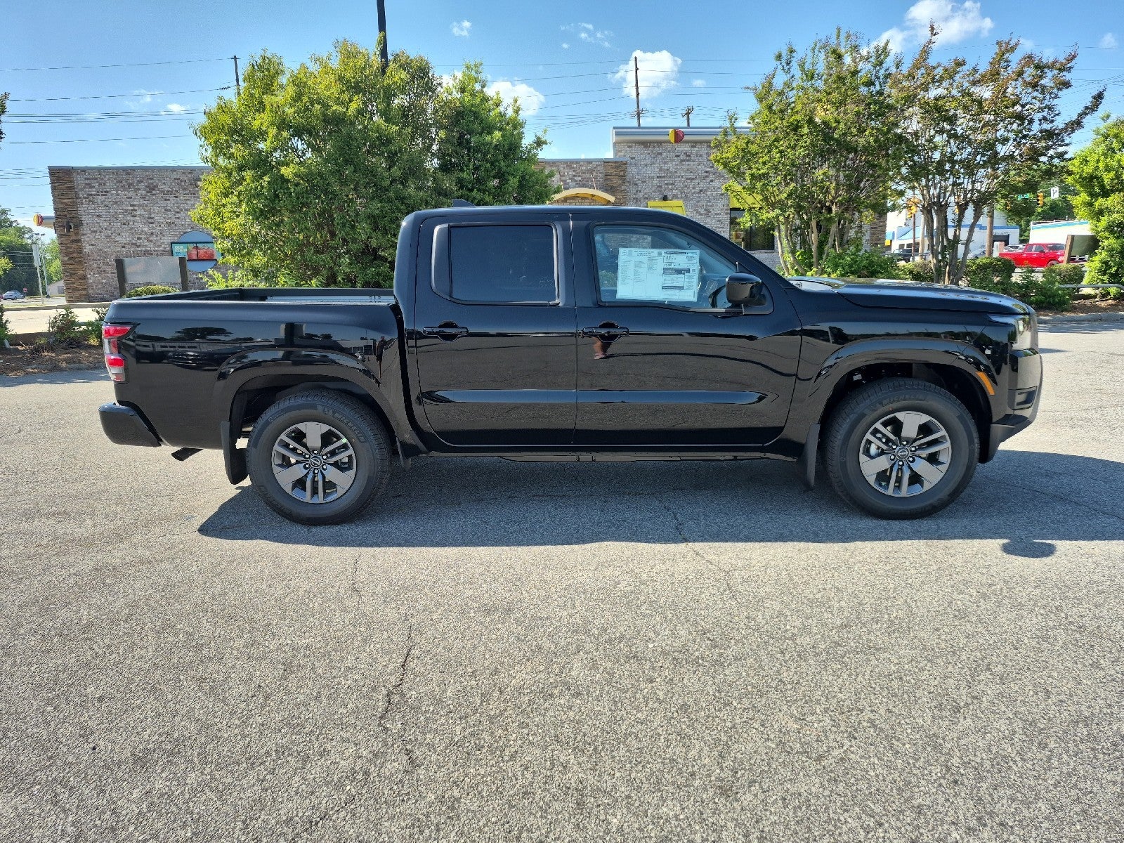 2026 Nissan Frontier Crew Cab SV