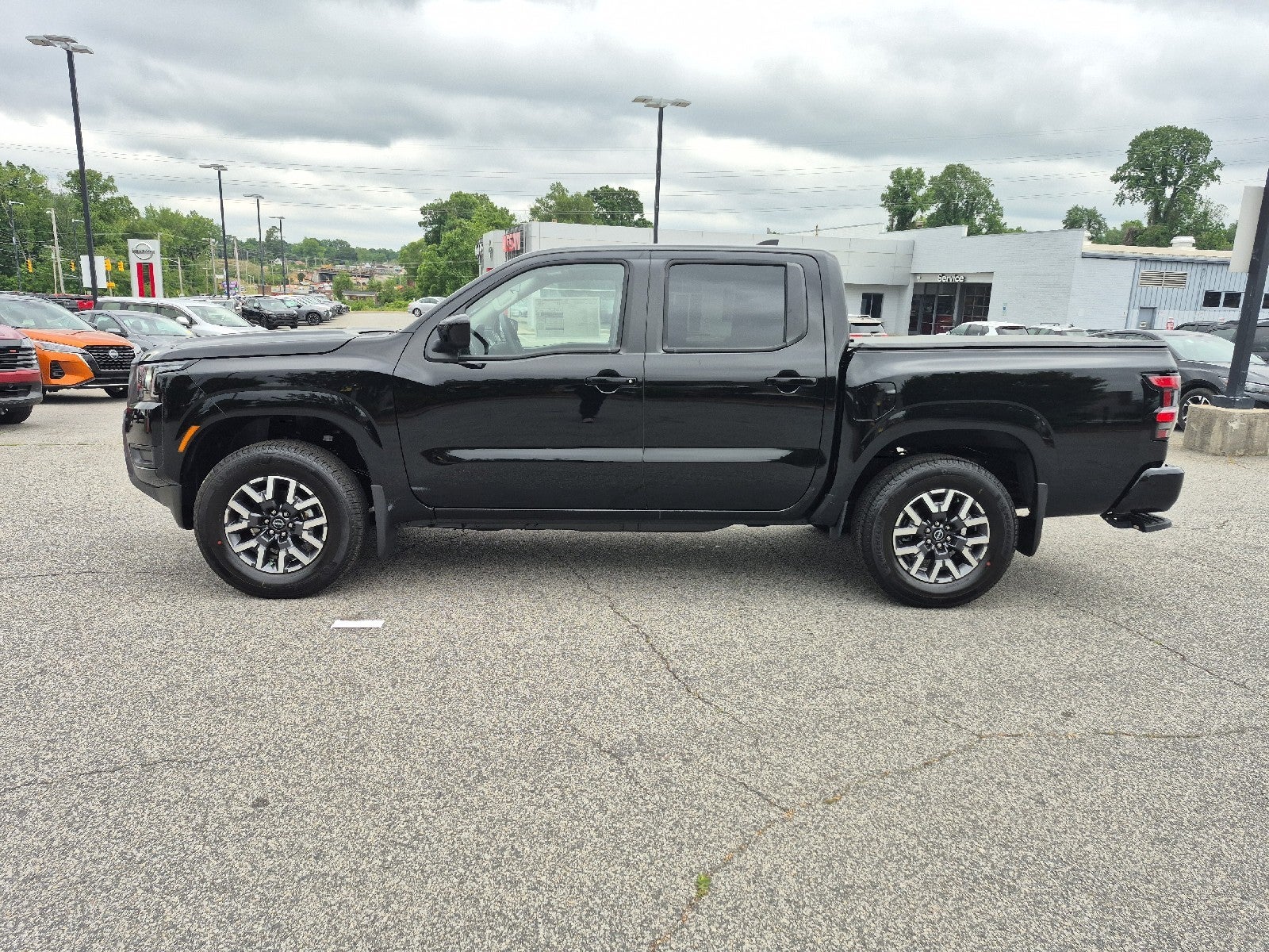 2026 Nissan Frontier Crew Cab SV