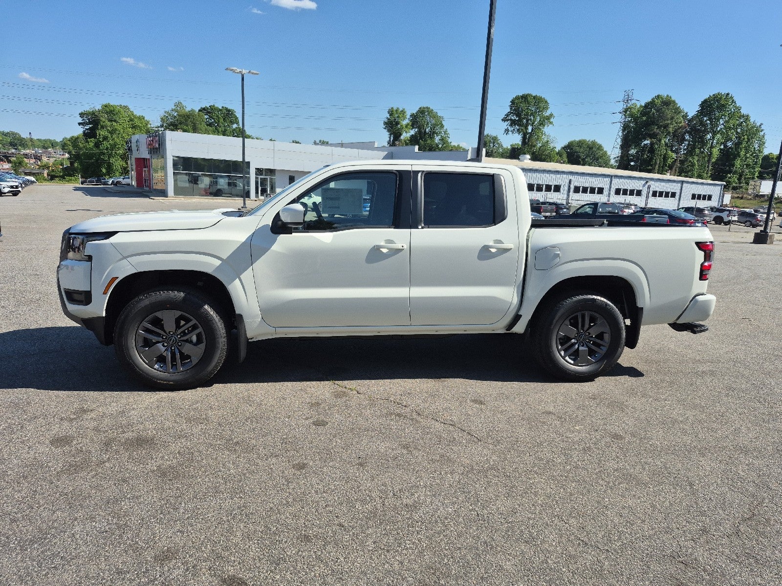 2026 Nissan Frontier Crew Cab SV