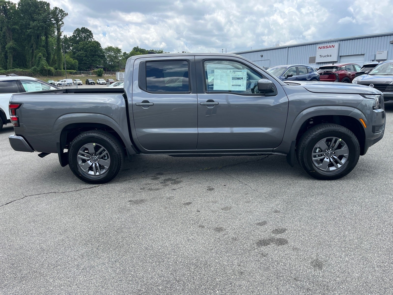 2026 Nissan Frontier SV