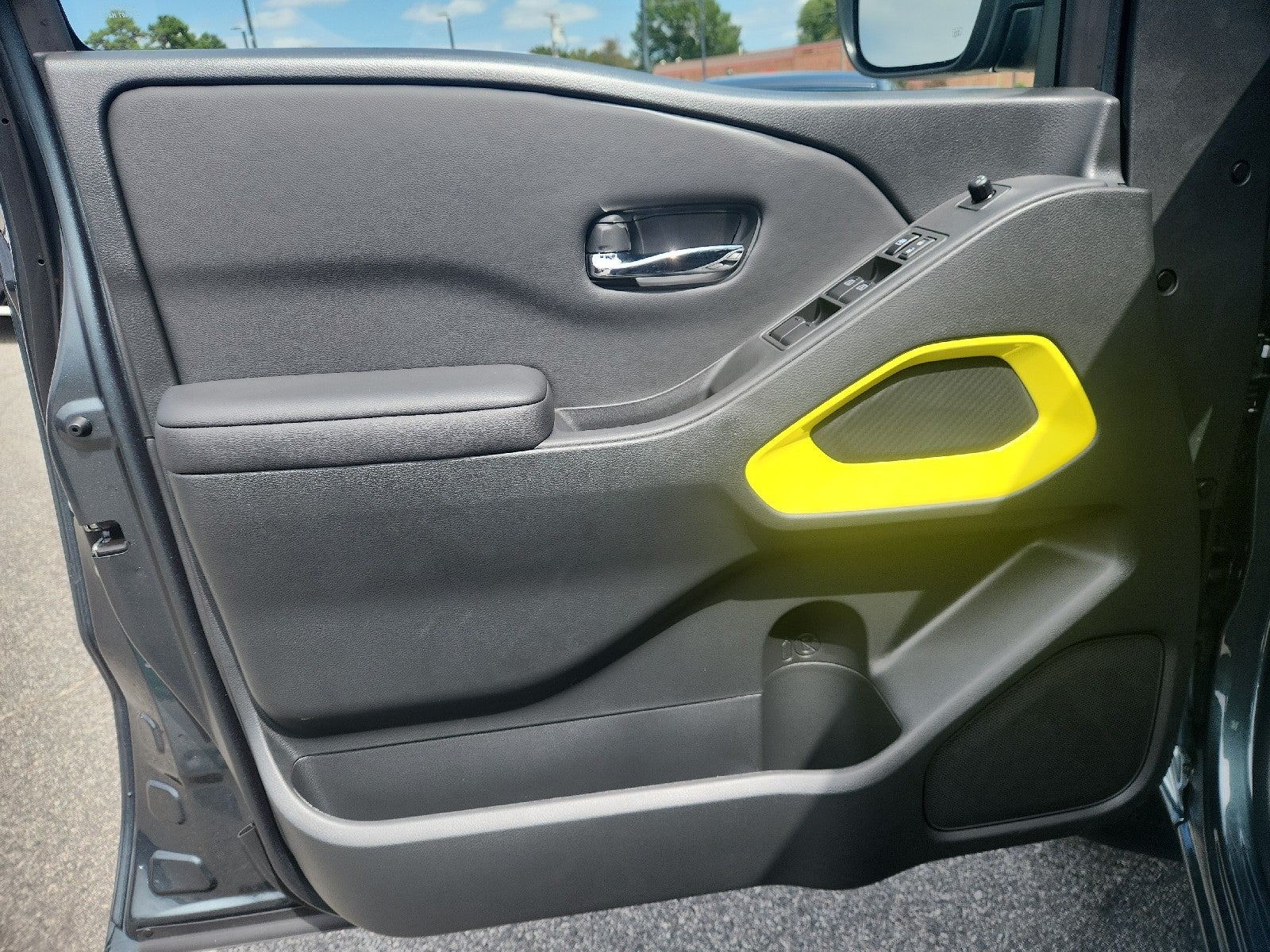 2027 Nissan Frontier Crew Cab SV