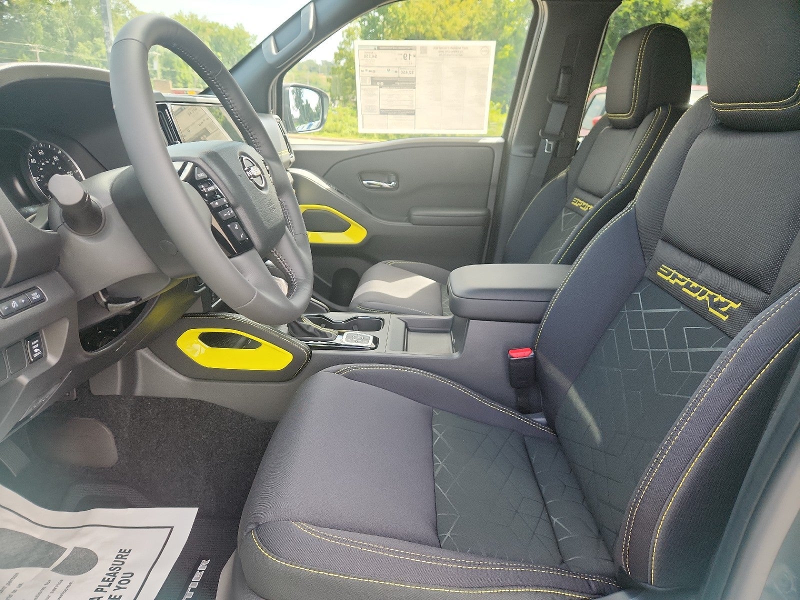 2027 Nissan Frontier Crew Cab SV