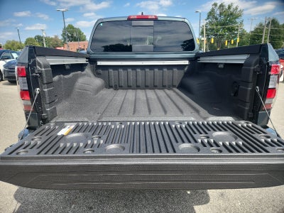 2027 Nissan Frontier Crew Cab SV