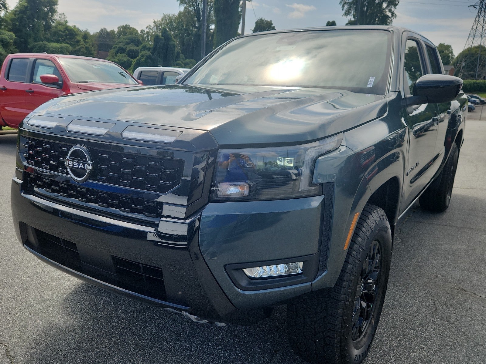 2027 Nissan Frontier Crew Cab SV