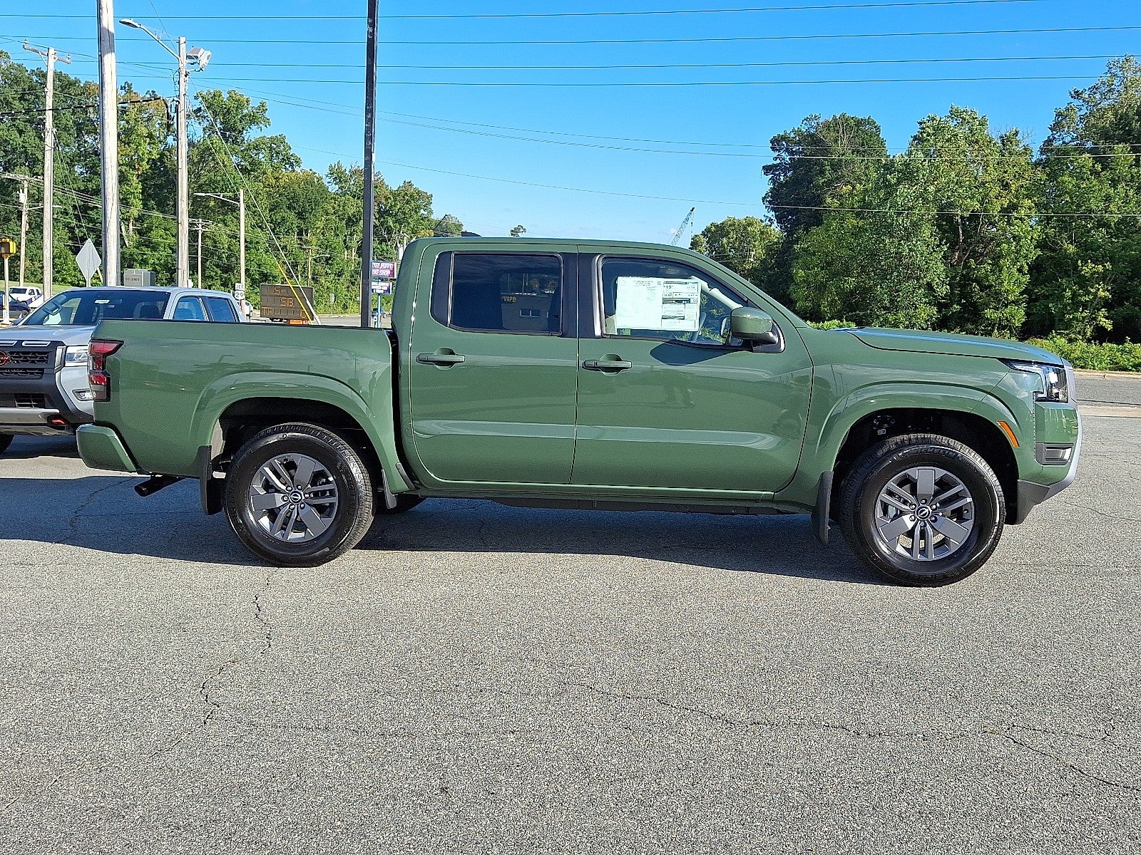 2026 Nissan Frontier Crew Cab SV