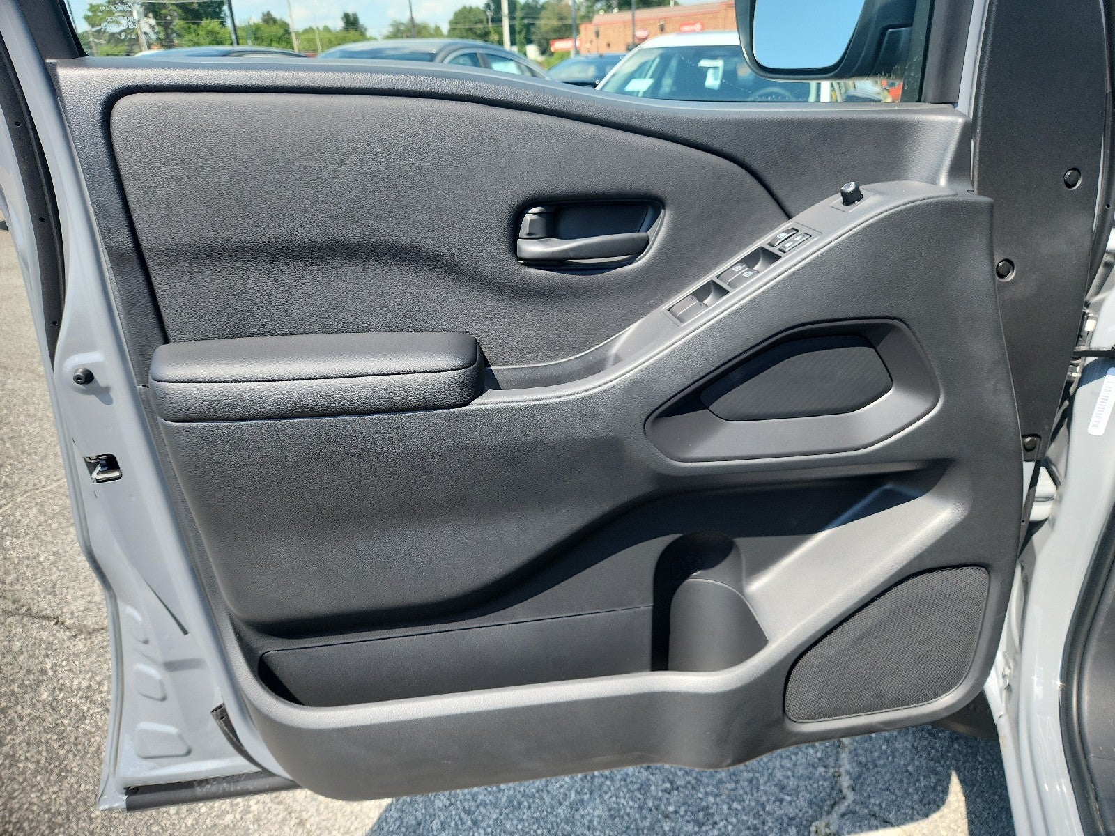 2026 Nissan Frontier SV - Photo 12