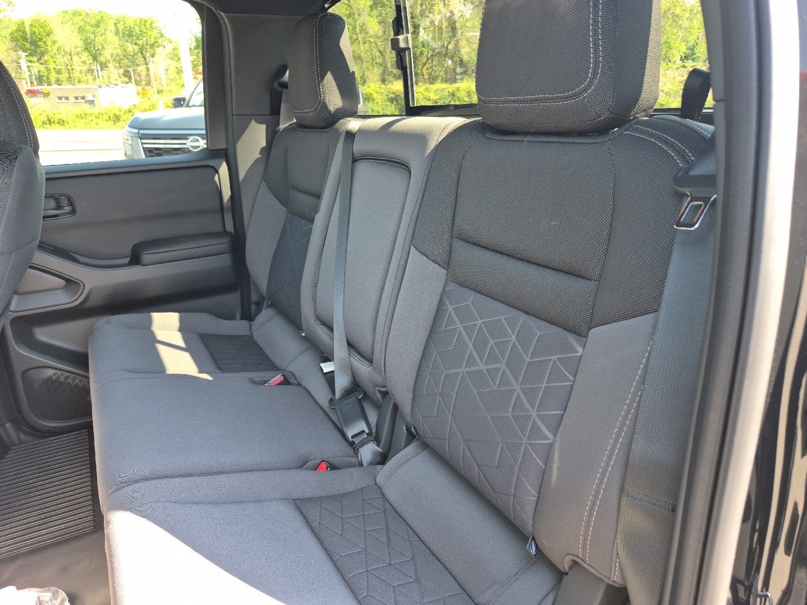 2026 Nissan Frontier SV - Photo 38