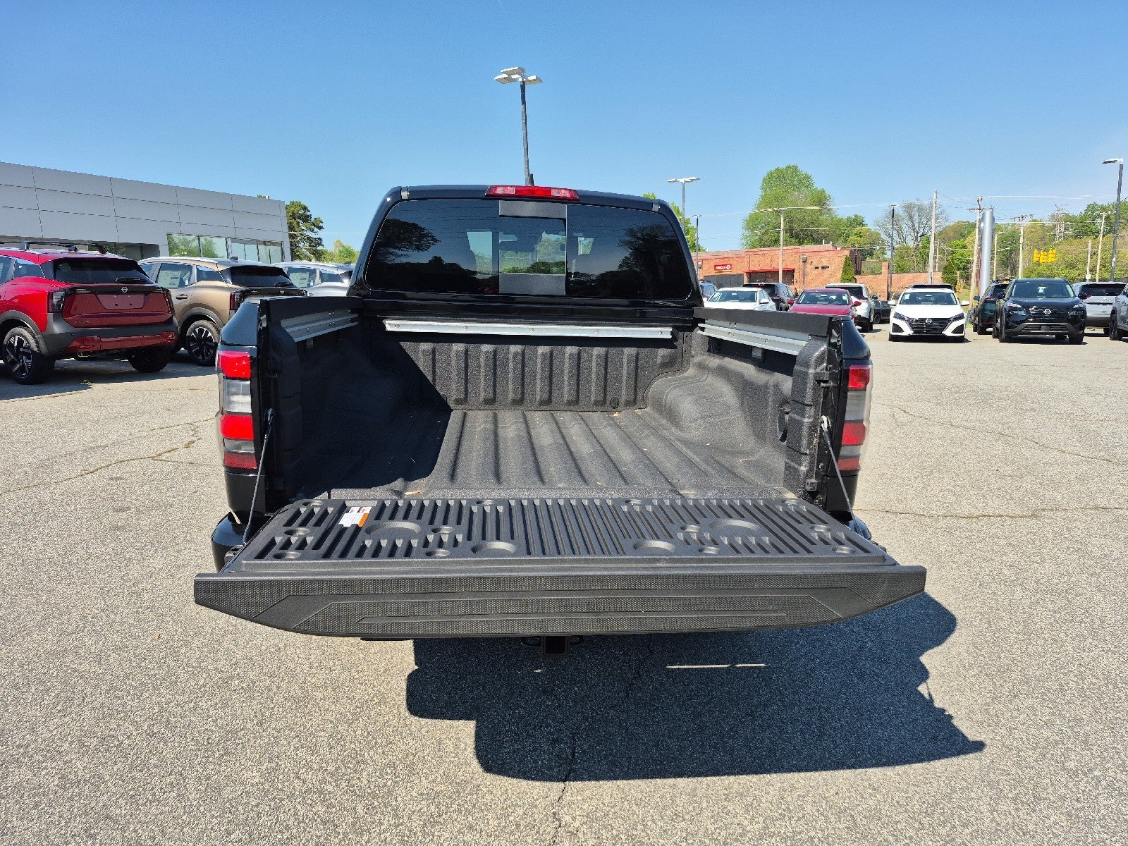 2026 Nissan Frontier SV - Photo 8