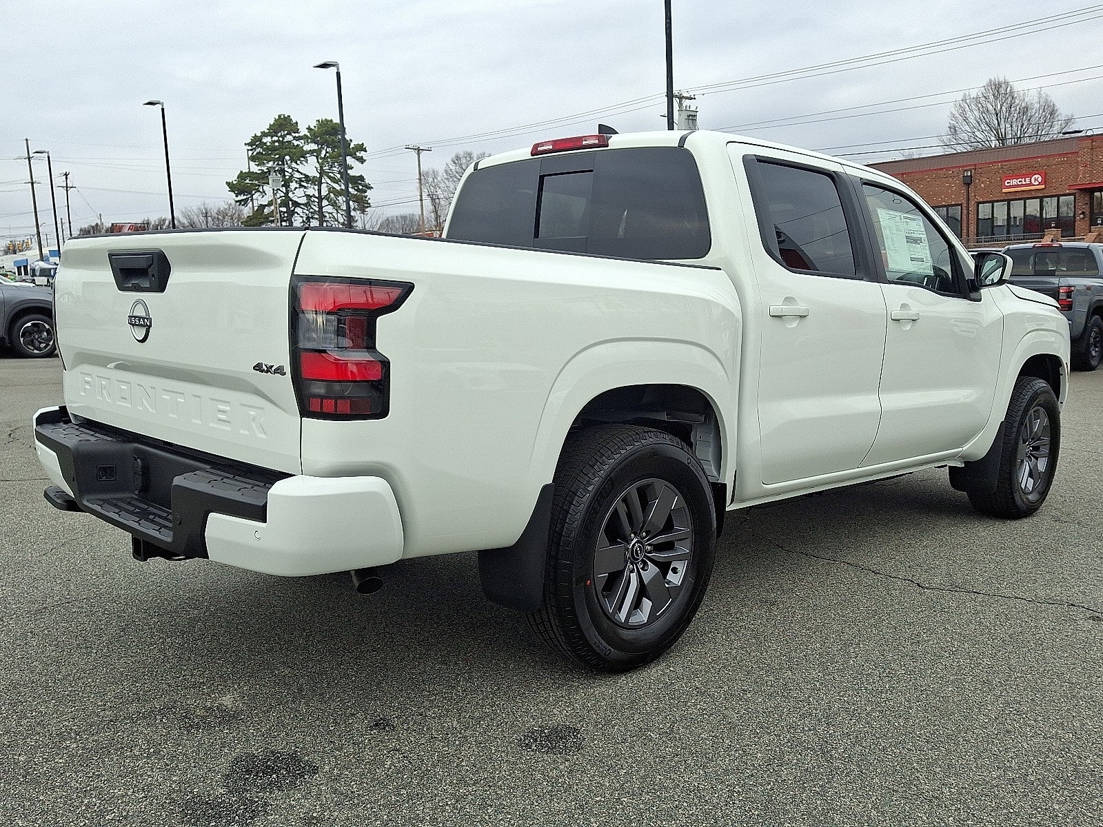2026 Nissan Frontier Crew Cab SV