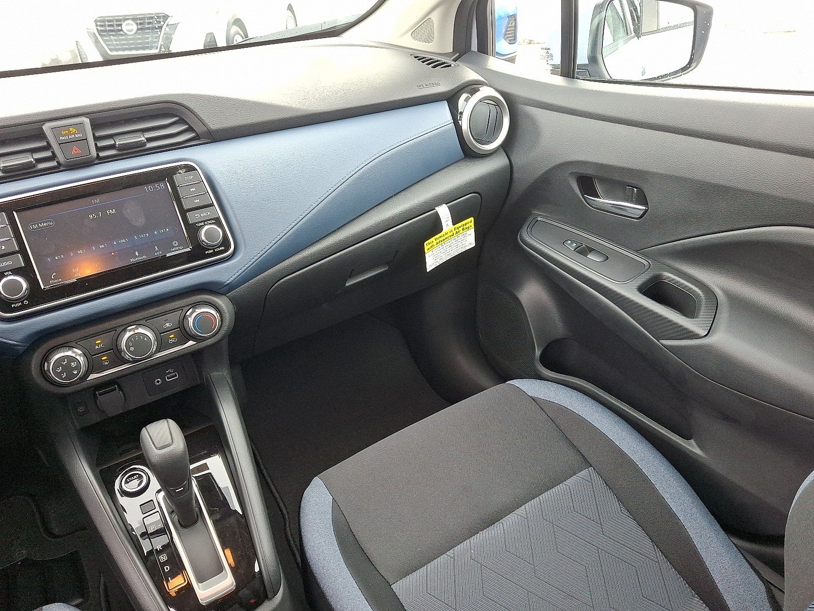 2025 Nissan Versa SV