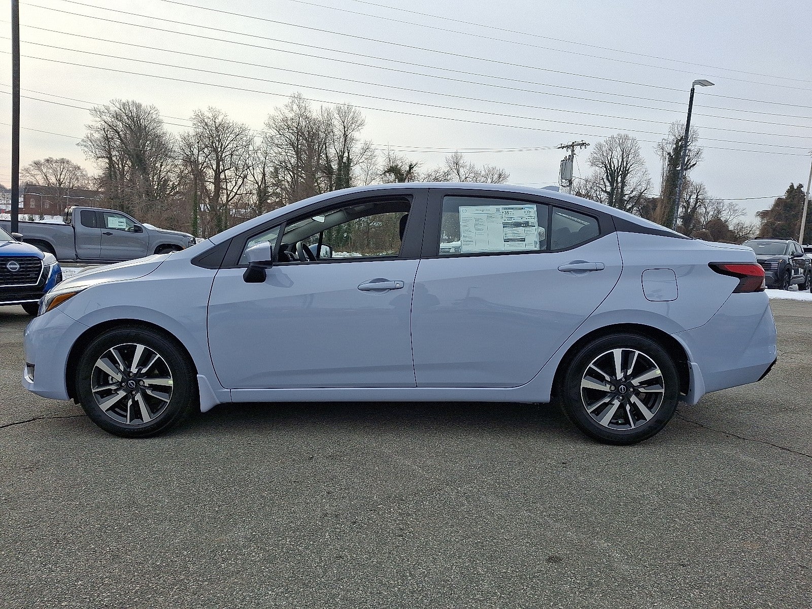 2025 Nissan Versa SV