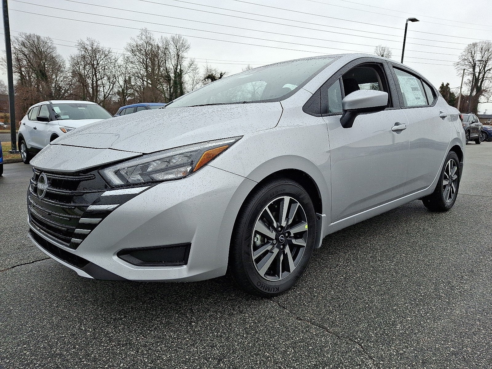 2025 Nissan Versa SV