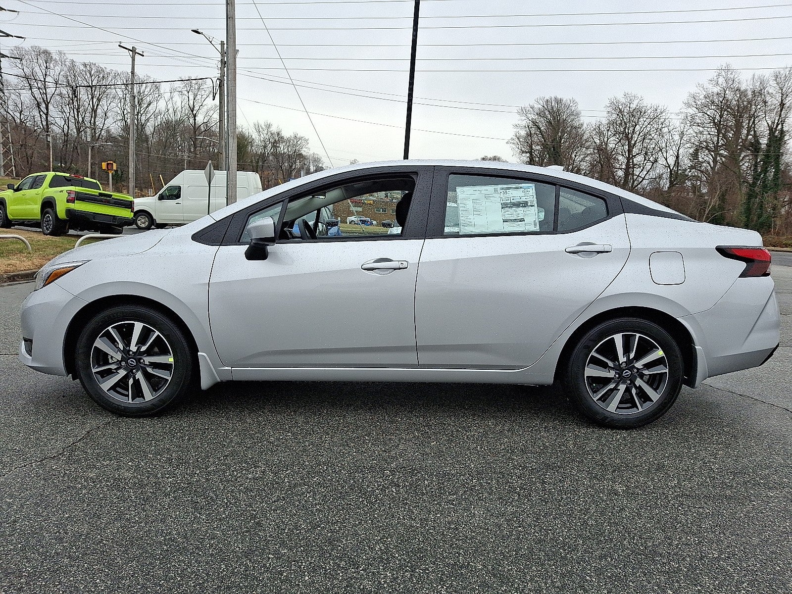 2025 Nissan Versa SV